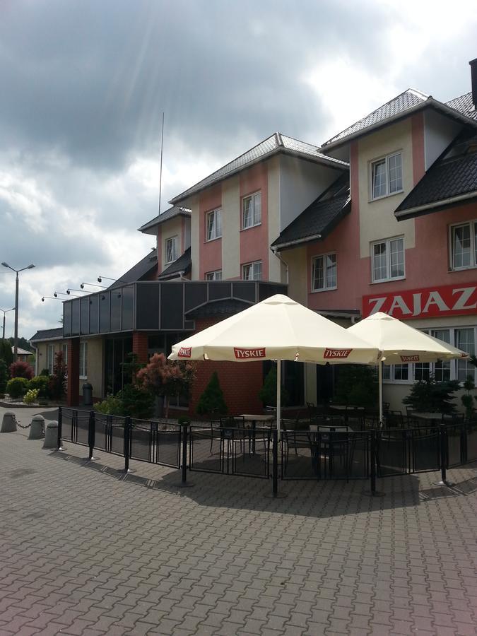 Max Na Terenie Stacji Mol Hotell Radzymin Eksteriør bilde